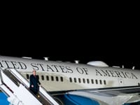 Boeing C-32 - Image 9