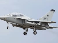 Alenia Aermacchi M-346 Master - Image 4